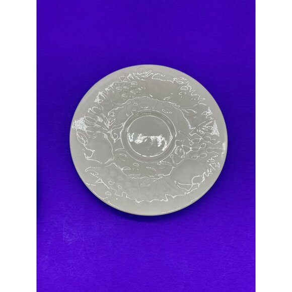 Set of 4 Gibson Designs White Embossed Raised Fruit Flat Coffee Cup & Saucer - Picture 2 of 10